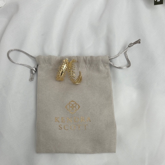 Kendra Scott “Kayla” Earrings - Picture 3 of 5